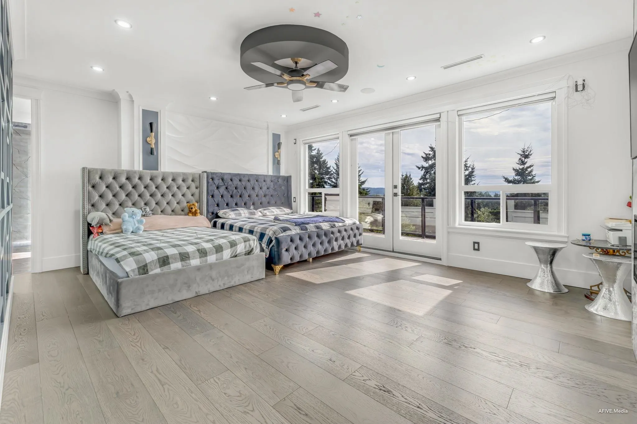 14203 Trites Road