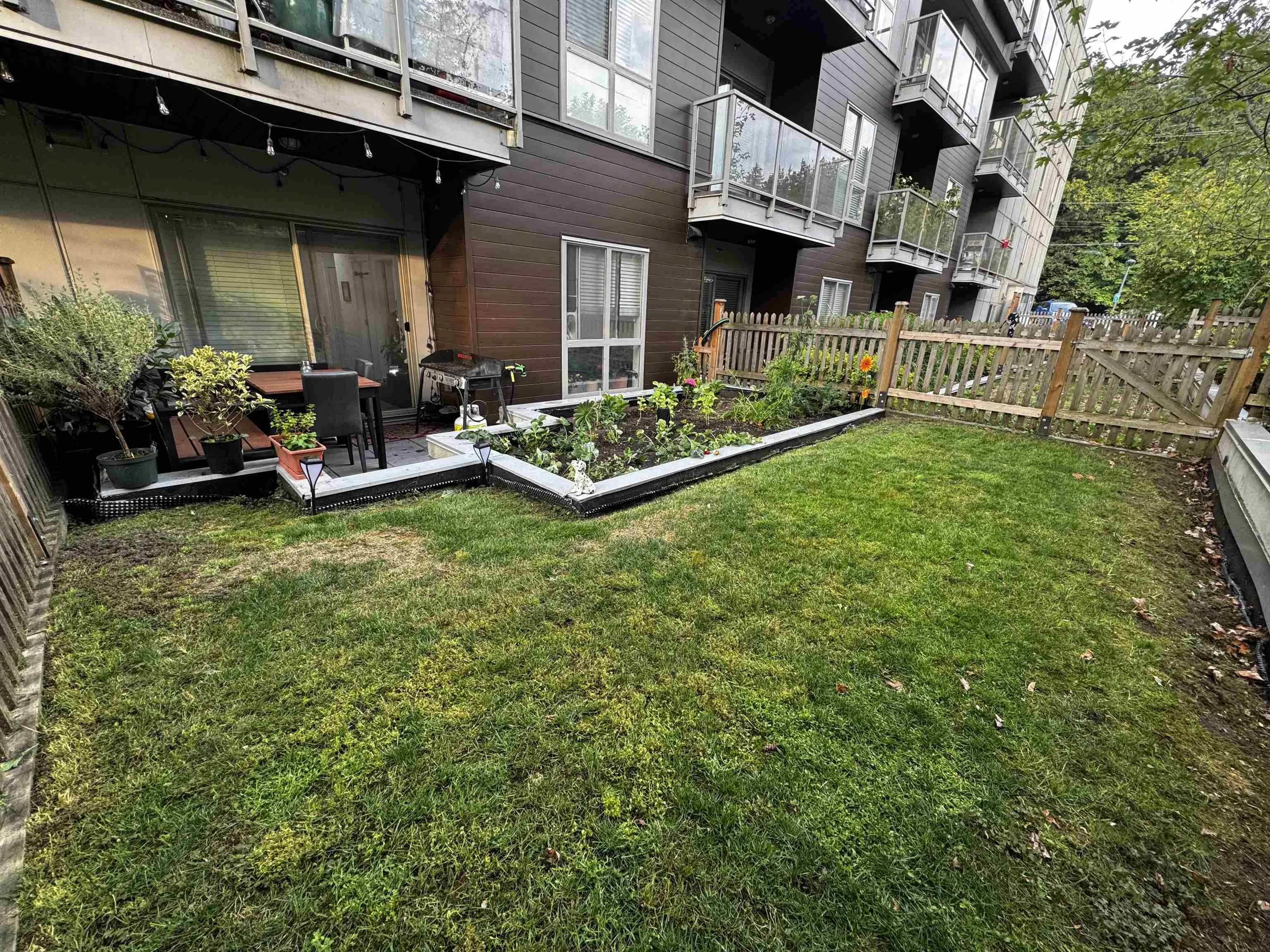 B104 9689 140 Street