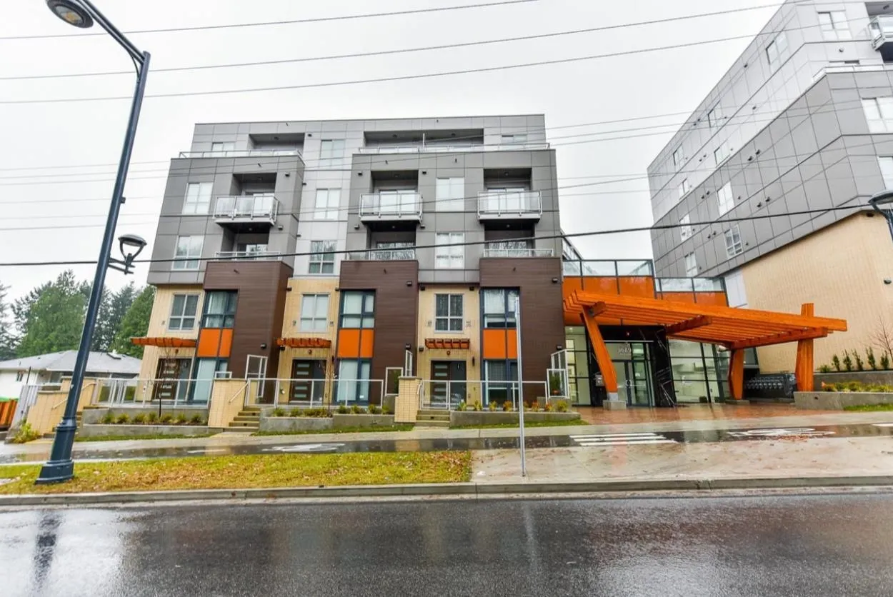 B104 9689 140 Street