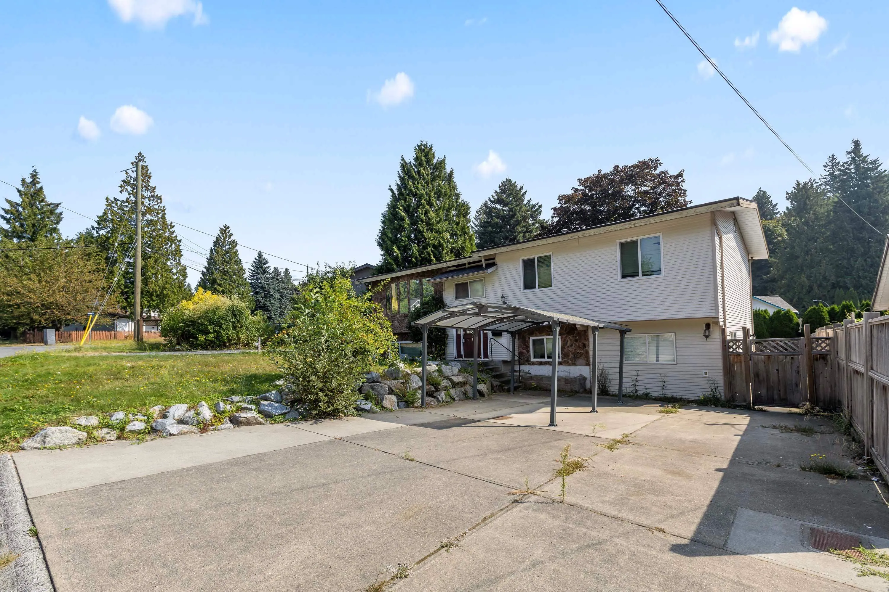 8074 Waxberry Crescent