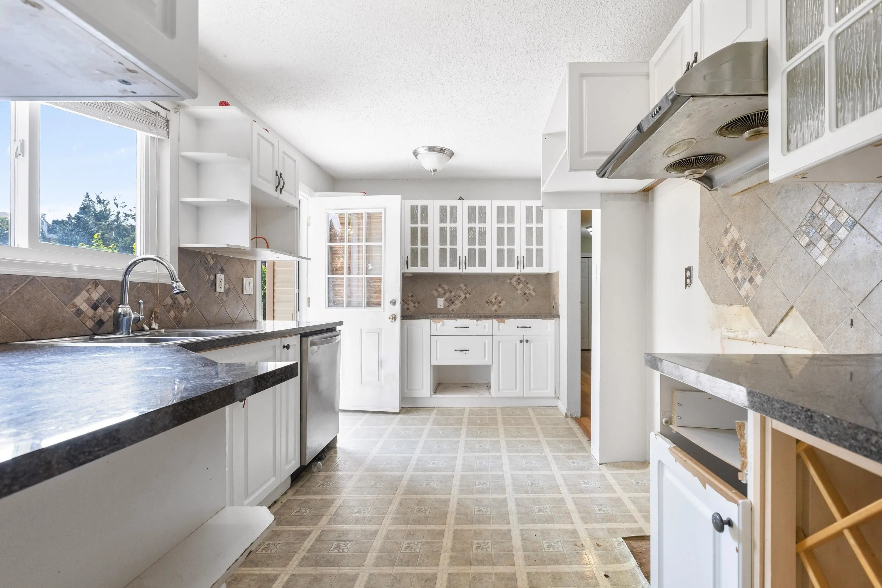 8074 Waxberry Crescent