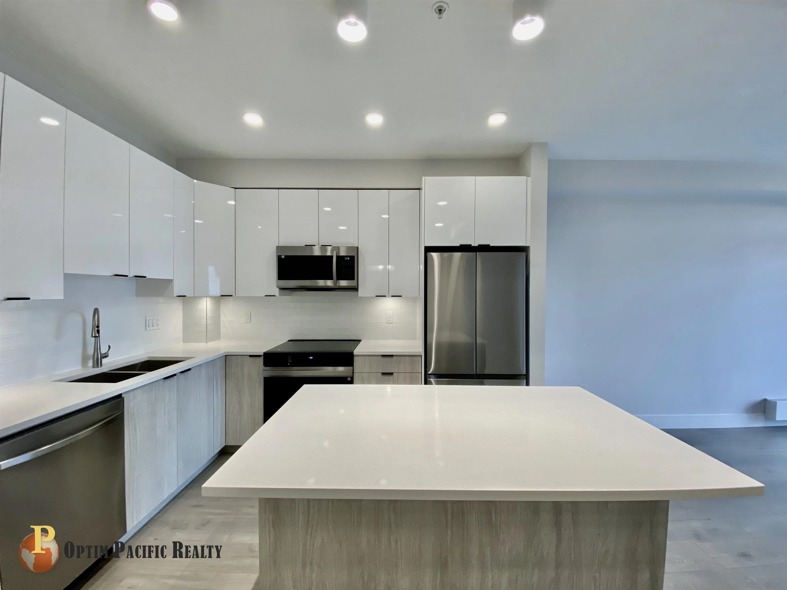 4XX 13458 95 Avenue