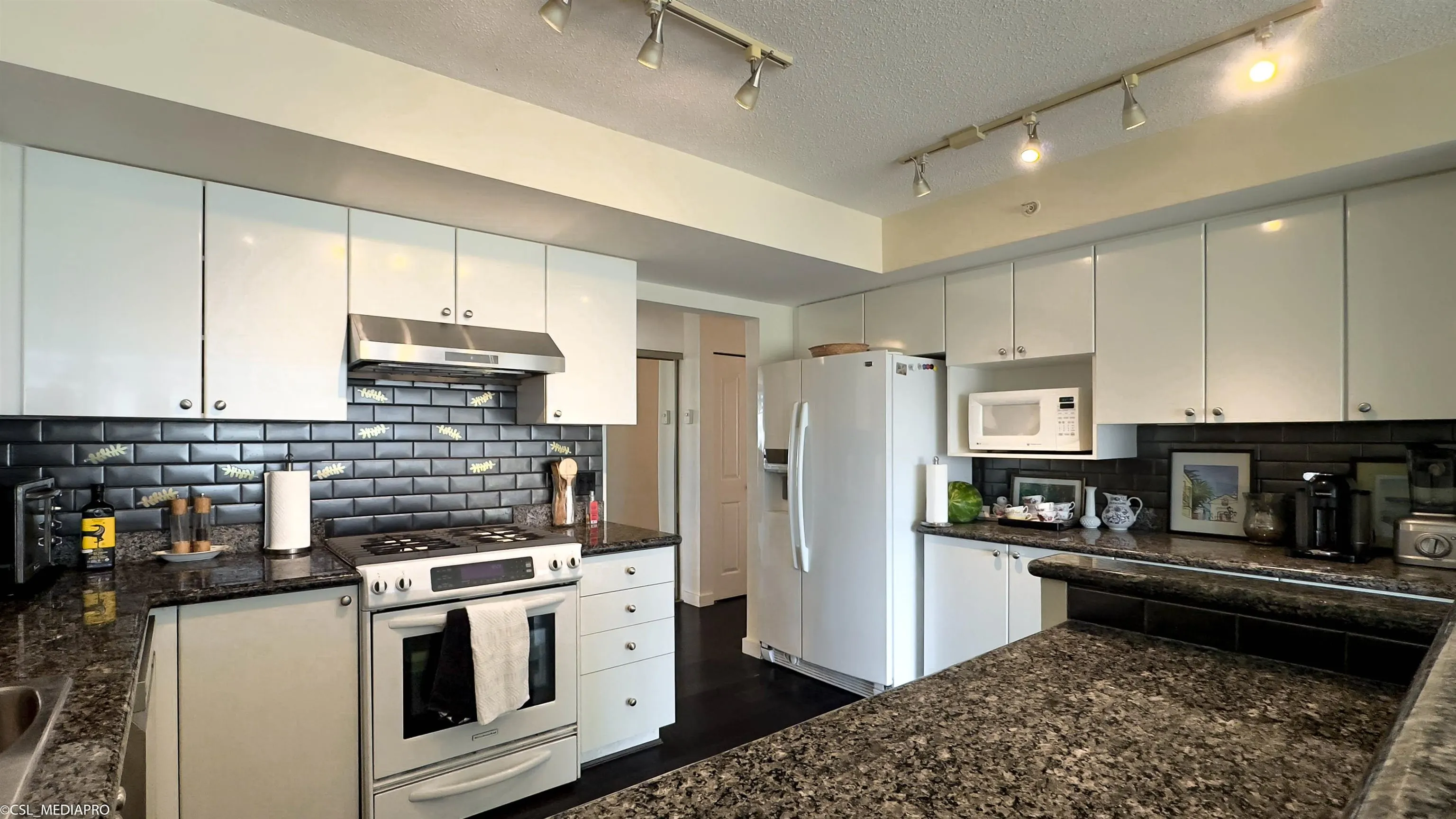 1701 8238 Saba Road