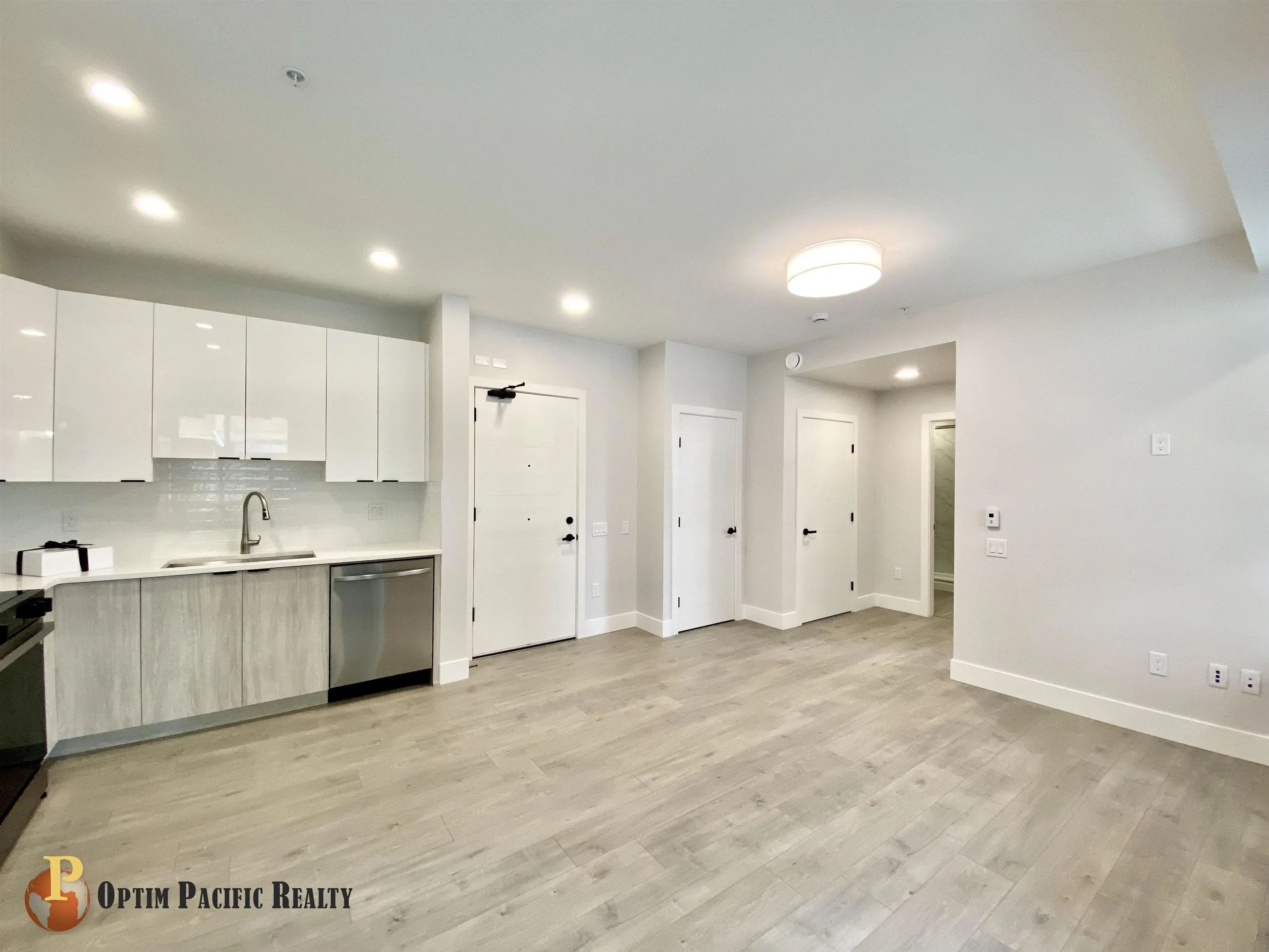 1XX 13458 95 Avenue
