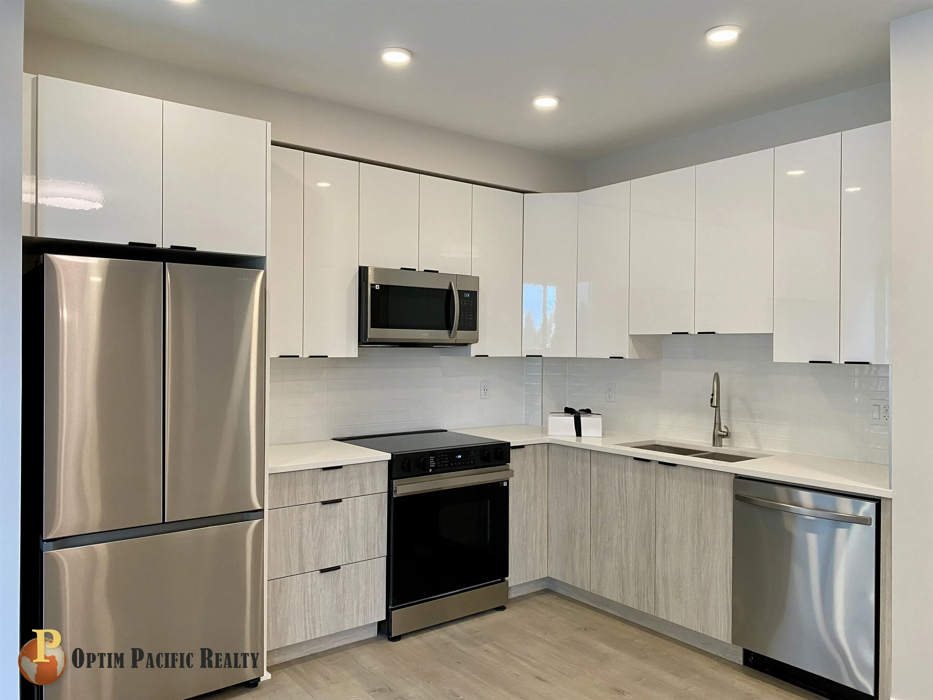 1XX 13458 95 Avenue