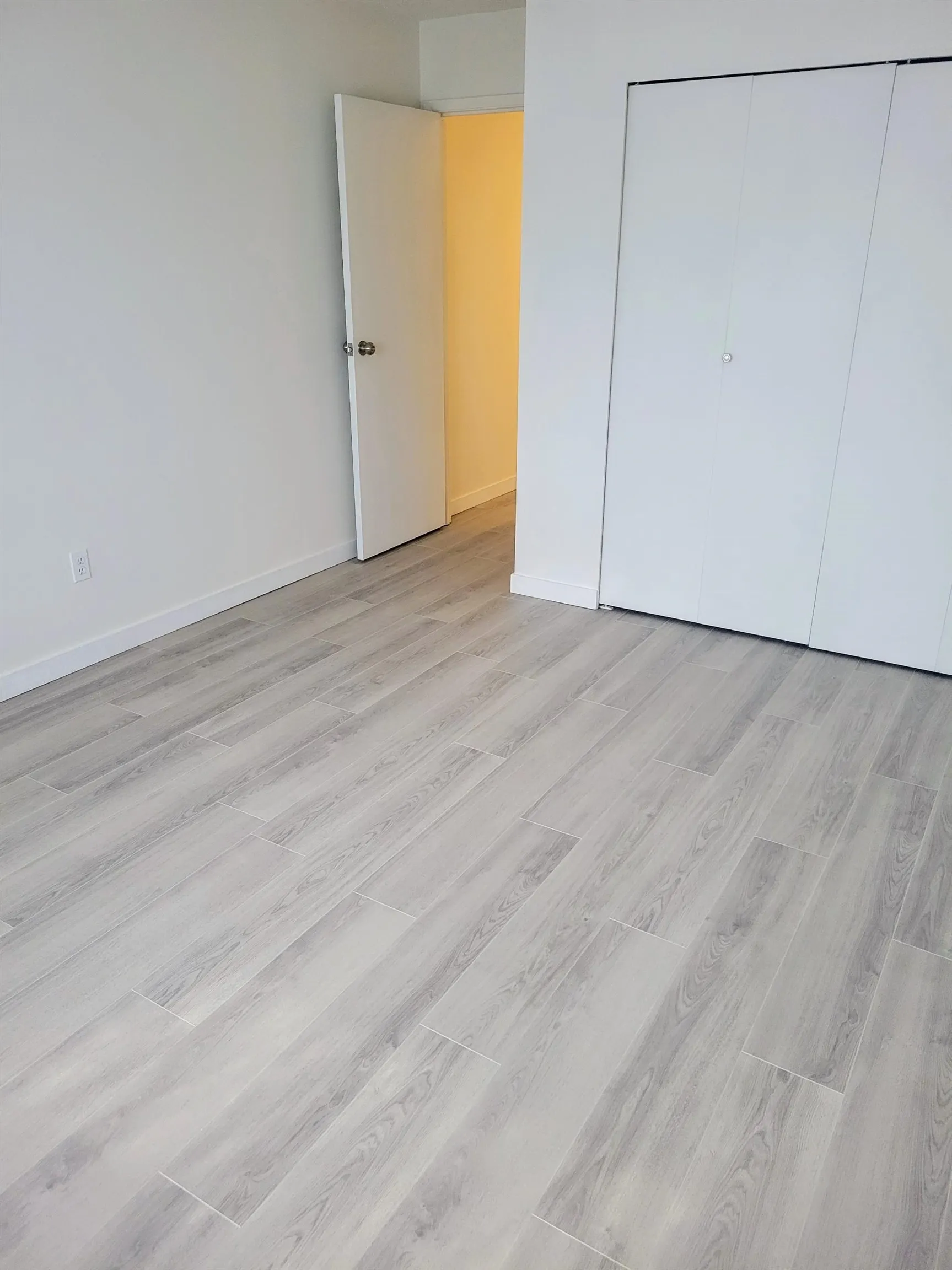 310 45749 Spadina Avenue