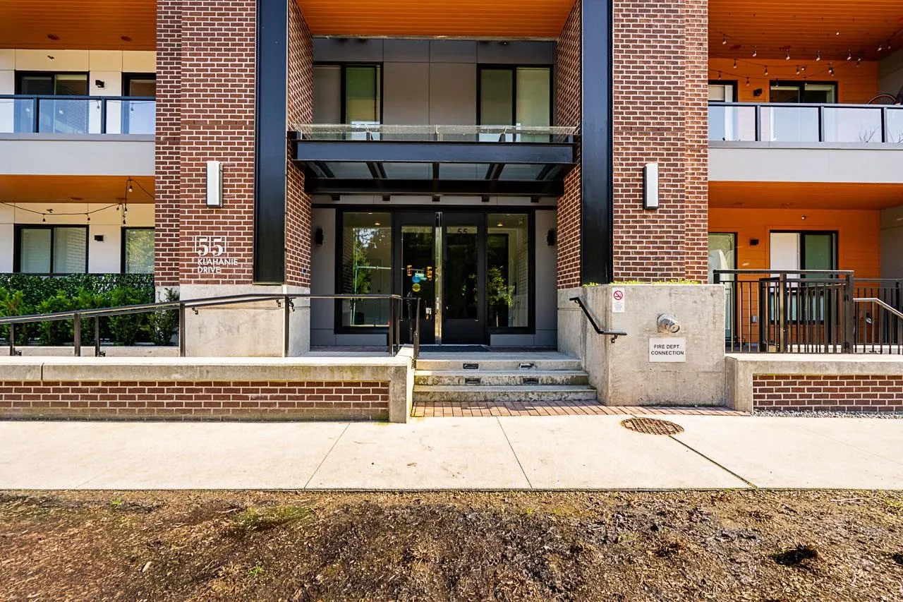 403 55 Klahanie Drive