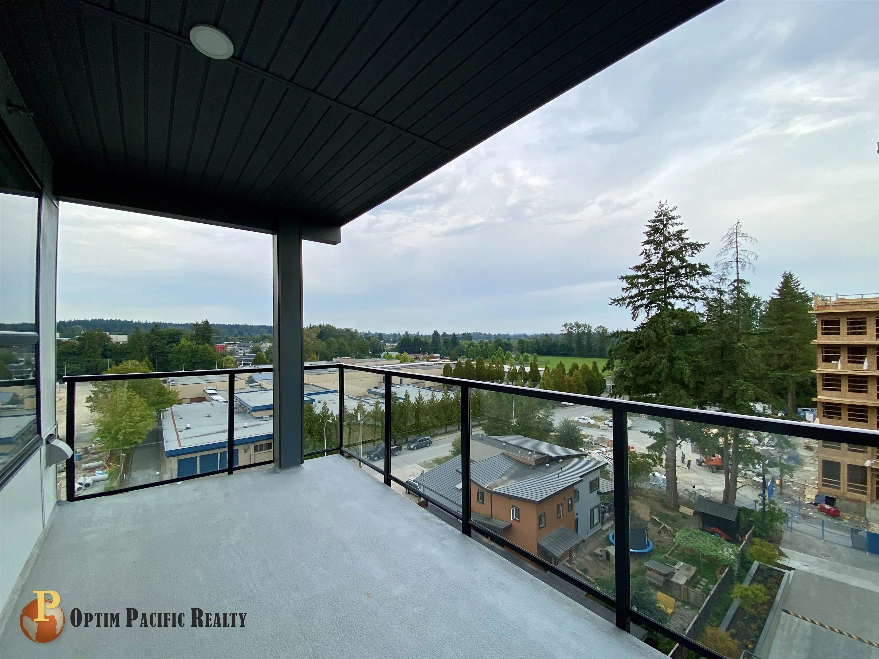 6XX 13458 95 Avenue