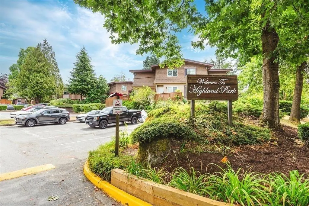 3 315 Highland Way