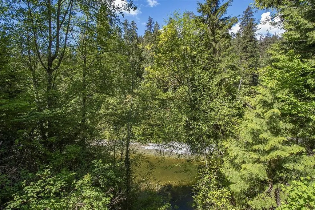 2889 Capilano Road