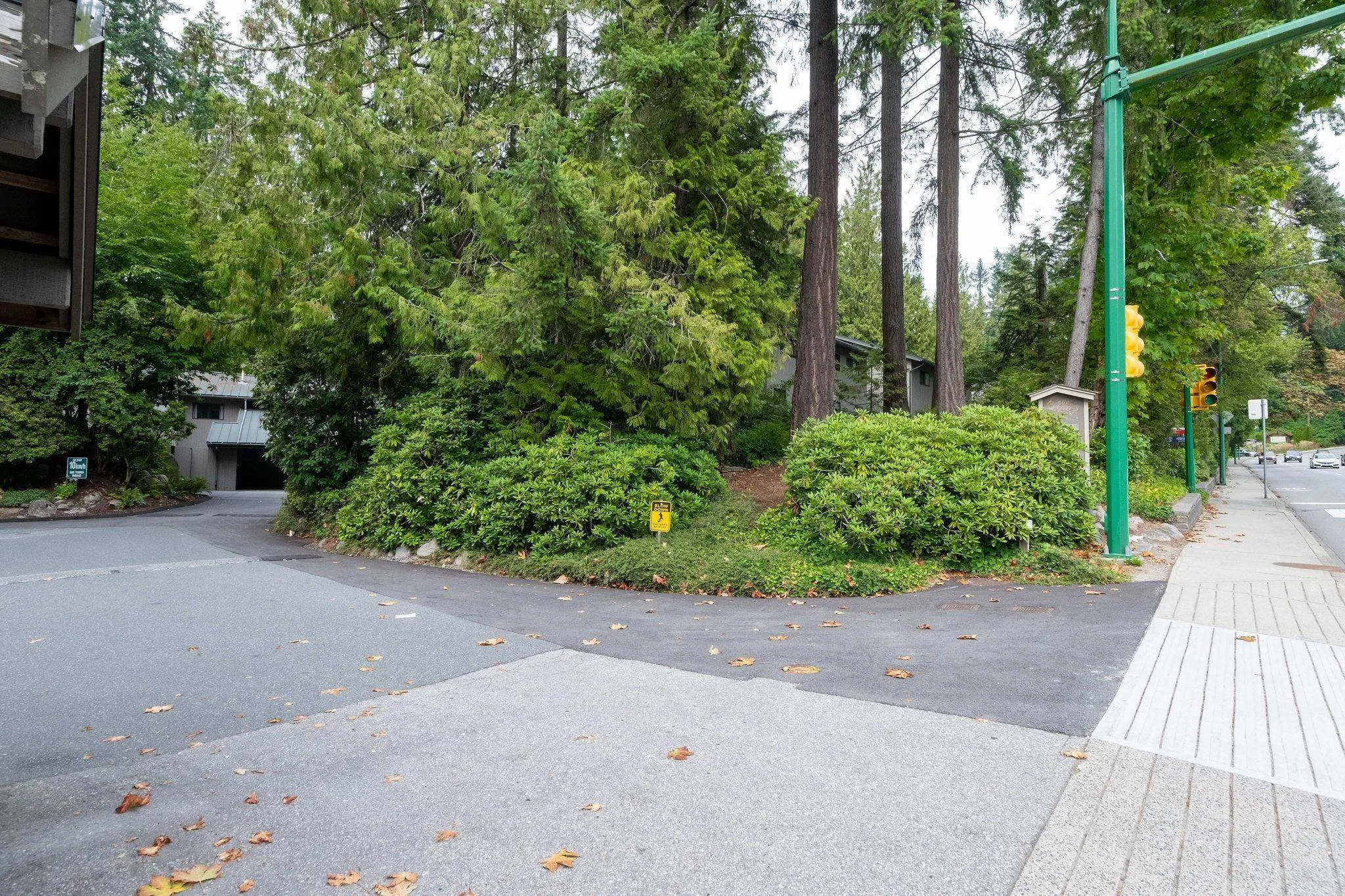 2889 Capilano Road