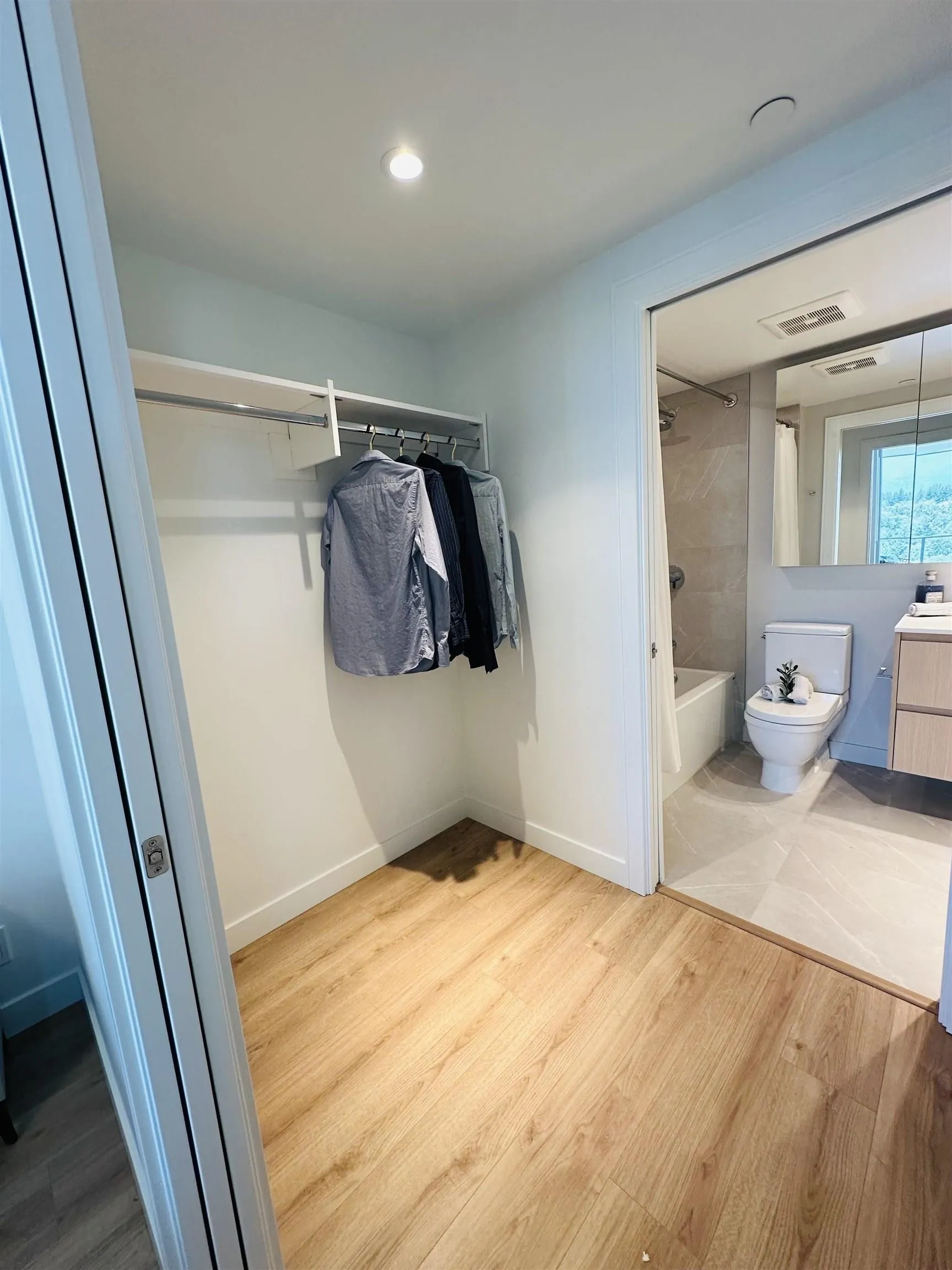 18** 1500 Fern Street