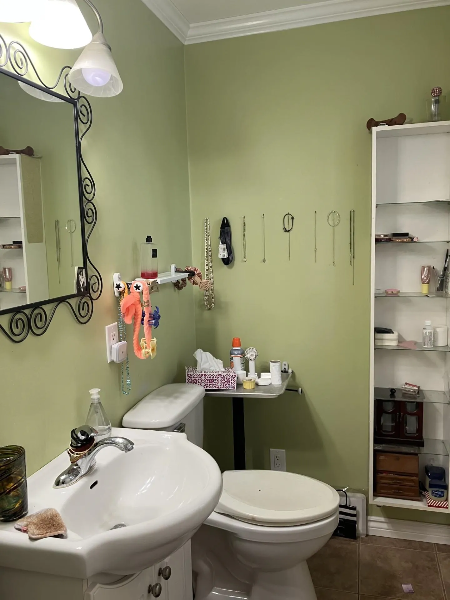 3470 Juniper Crescent