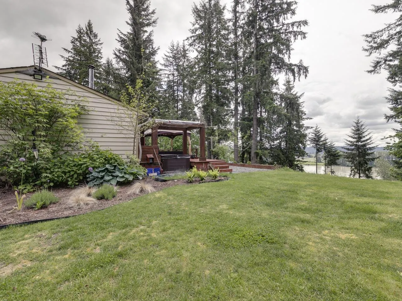 26521 Lougheed Highway