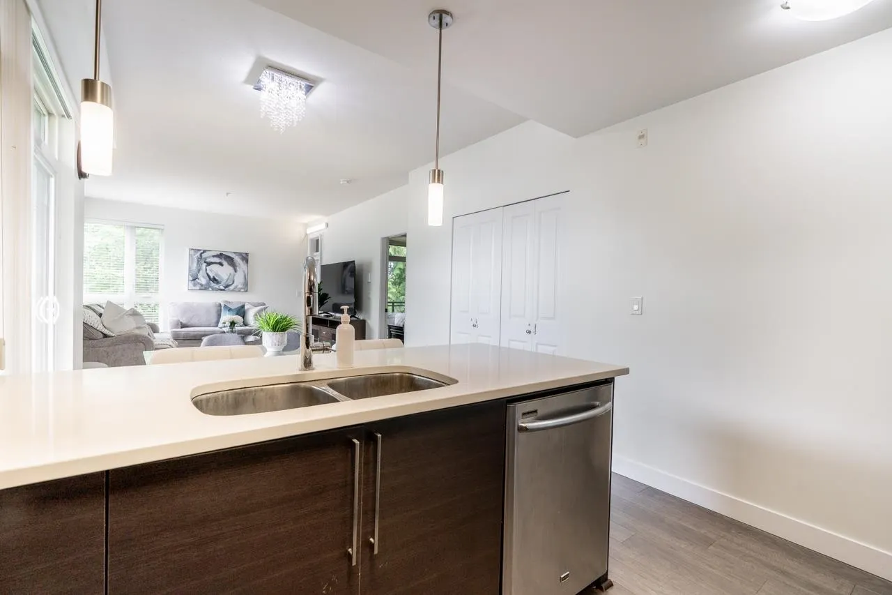 #214 14358 60 Avenue