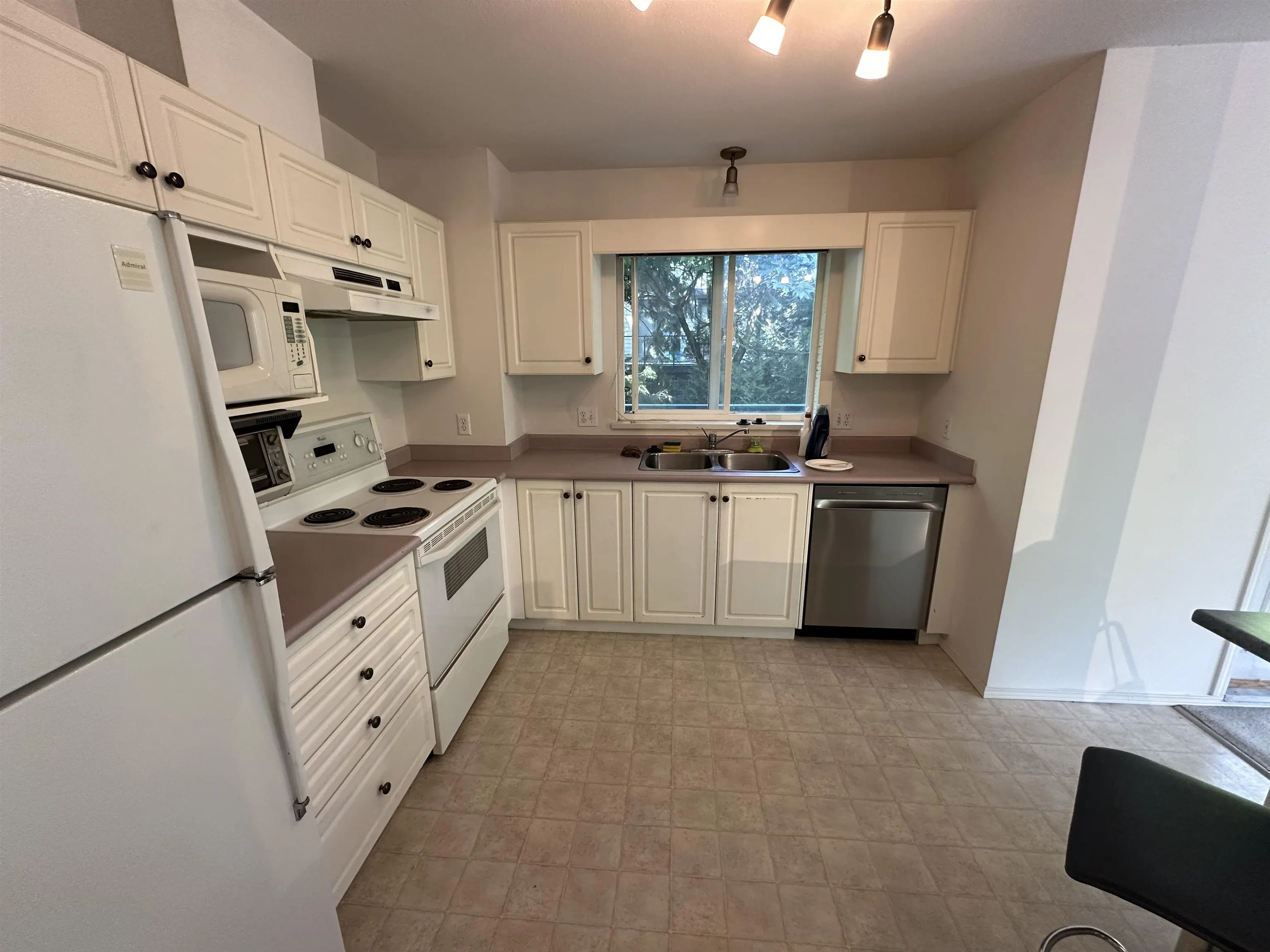 211 33708 King Road