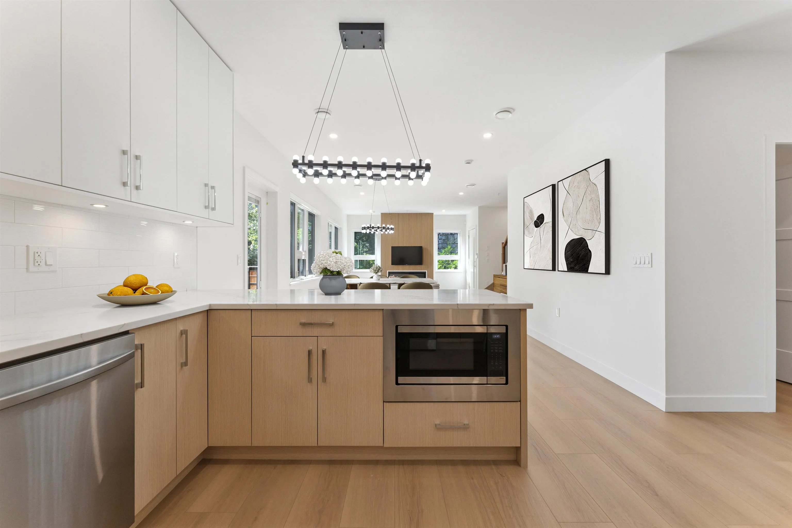 842 St. Denis Avenue