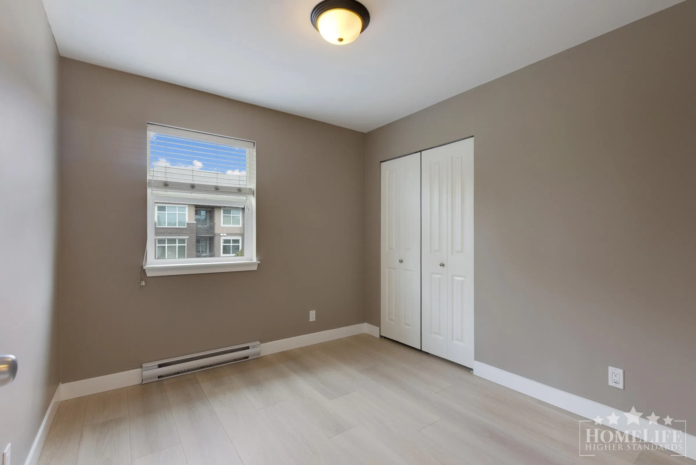 Coach House 18836 67a Avenue