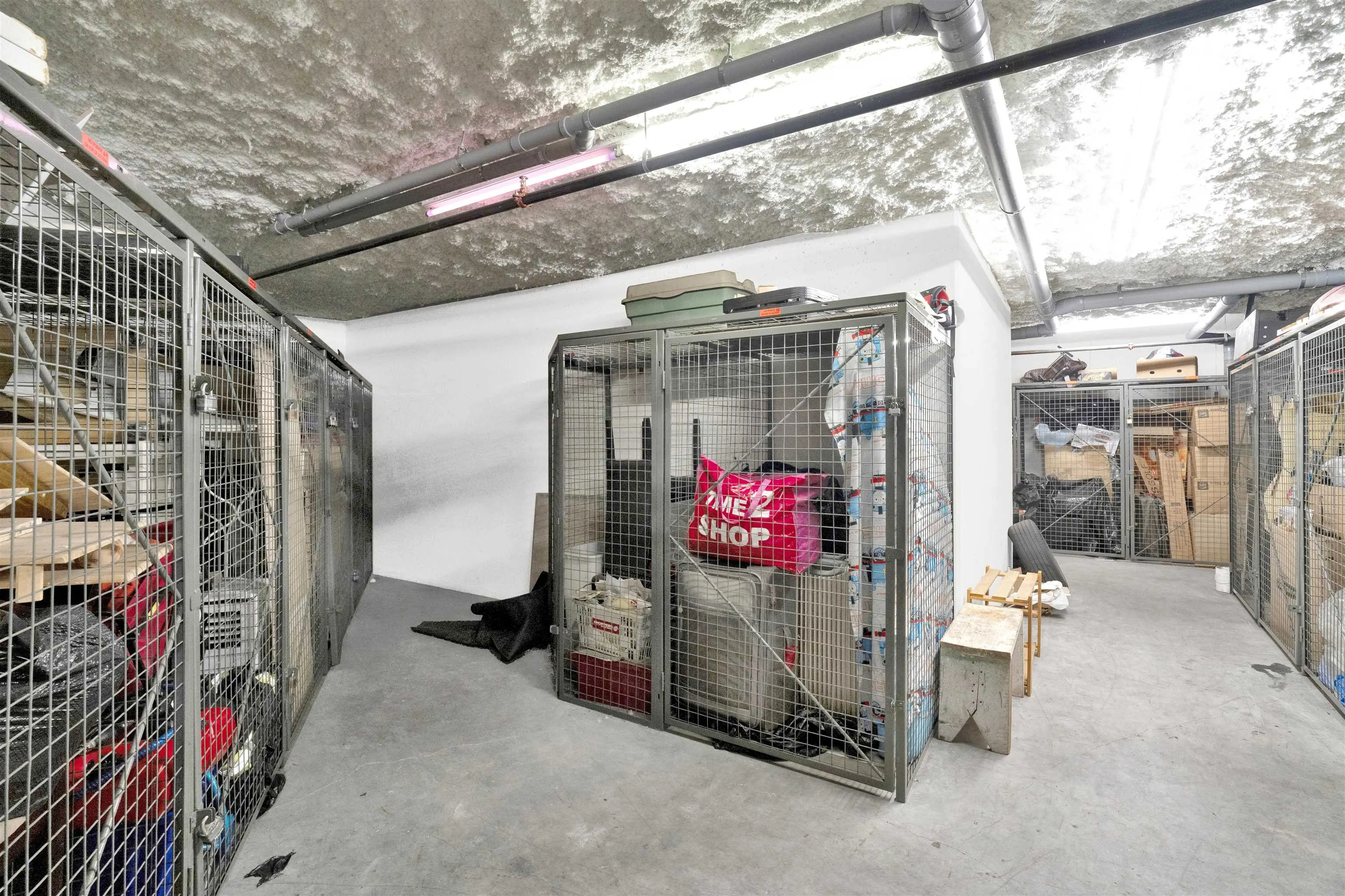 212 222 12040 Street