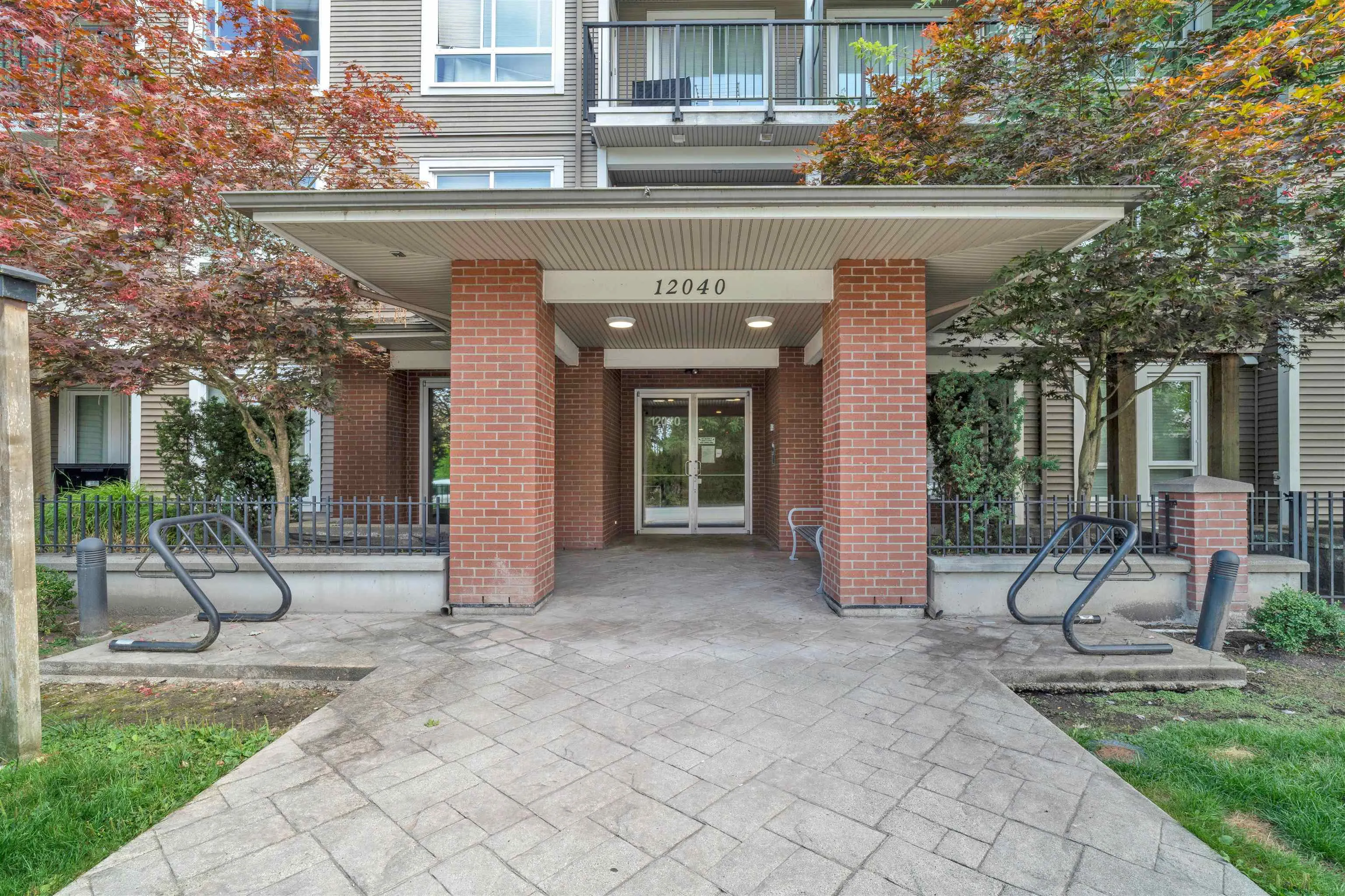 212 222 12040 Street
