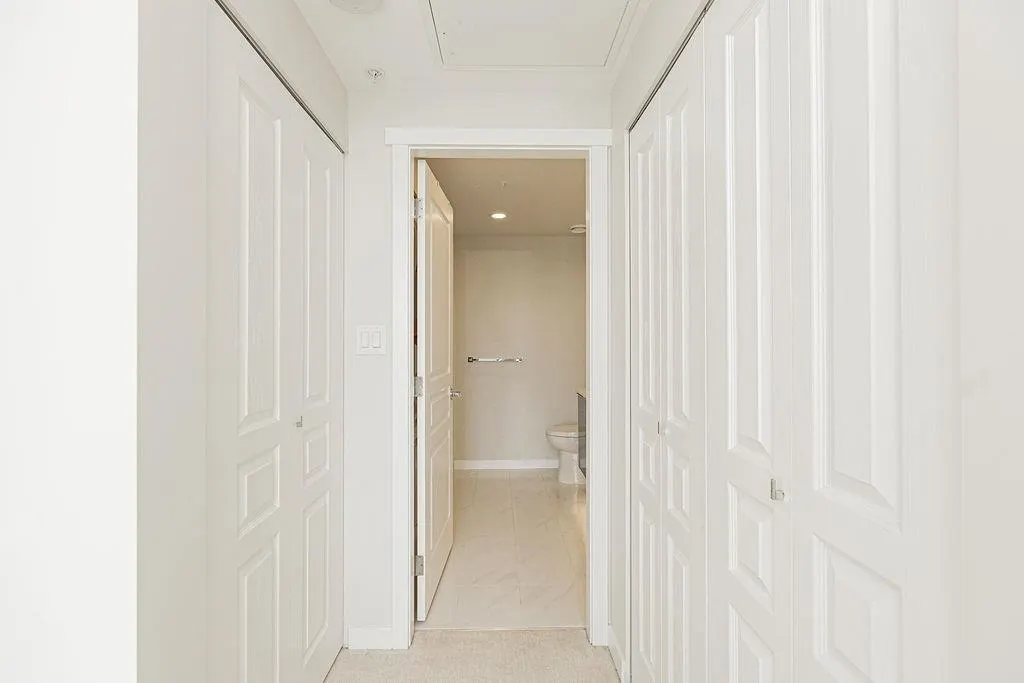 803 3100 Windsor Gate