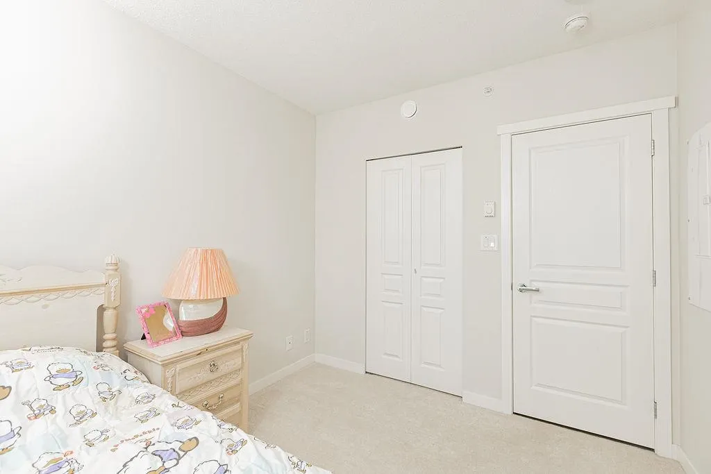803 3100 Windsor Gate
