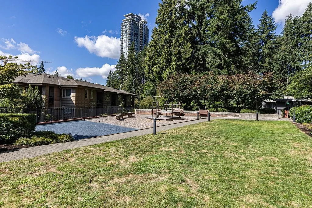 803 3100 Windsor Gate