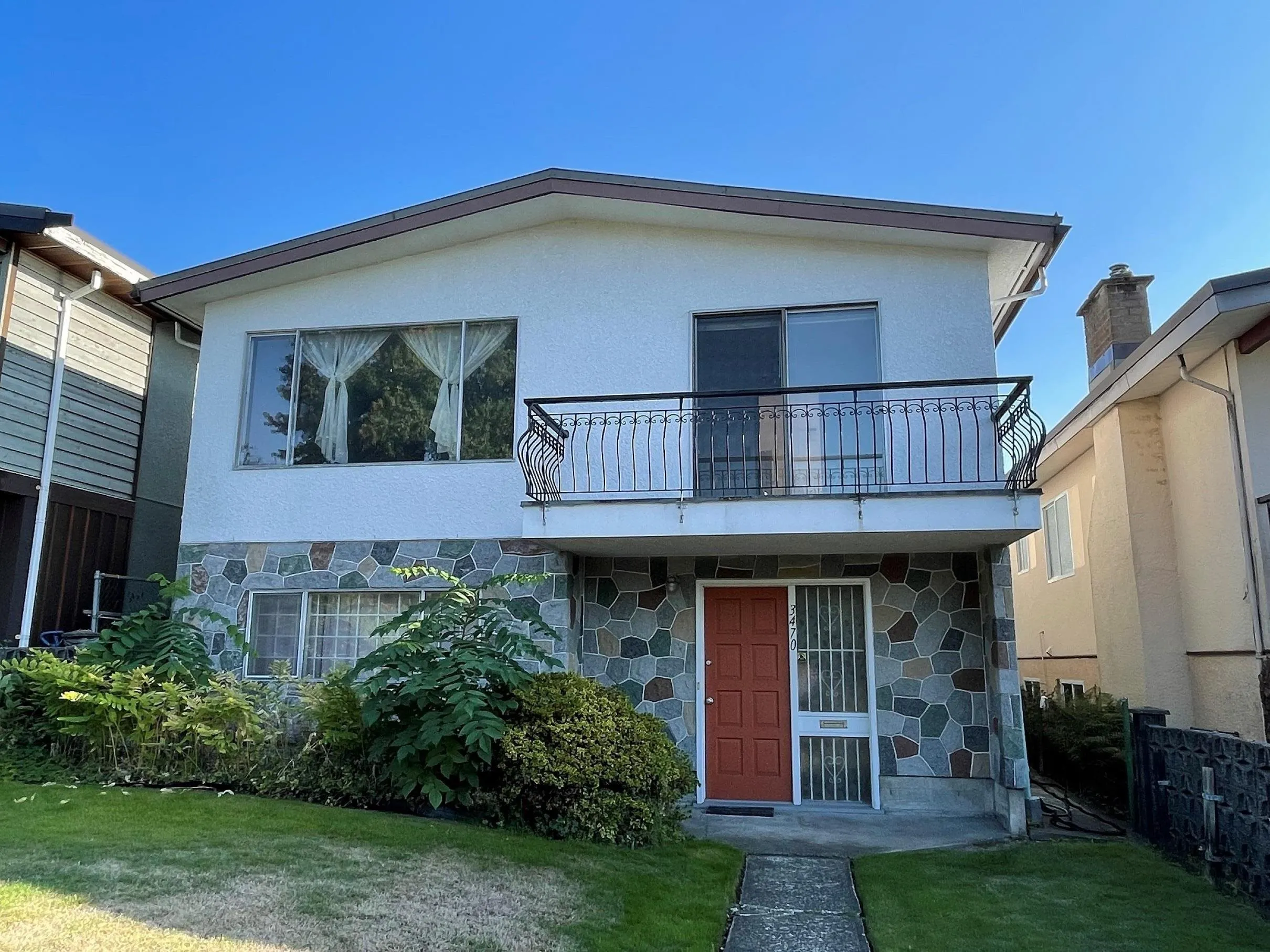 3470 Dundas Street