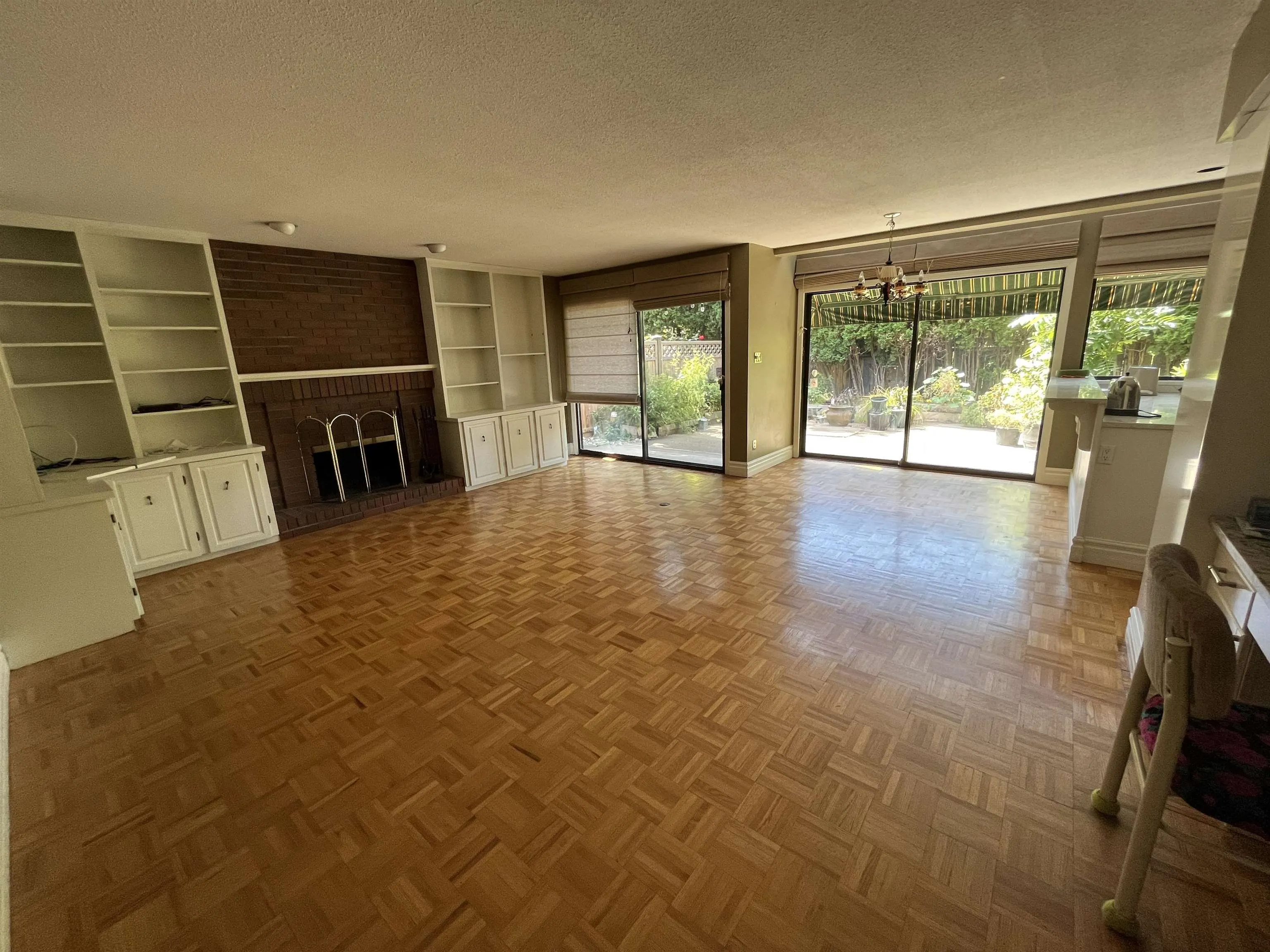 9839 Waller Court