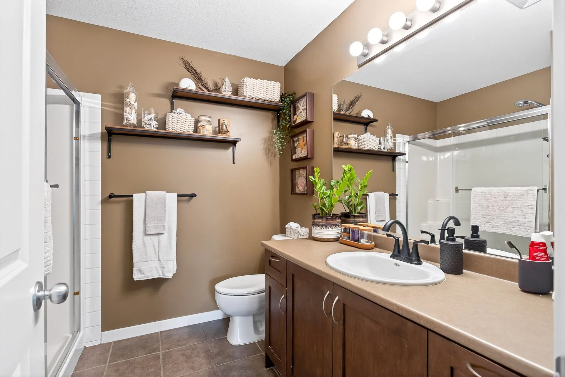 207 2336 Whyte Avenue
