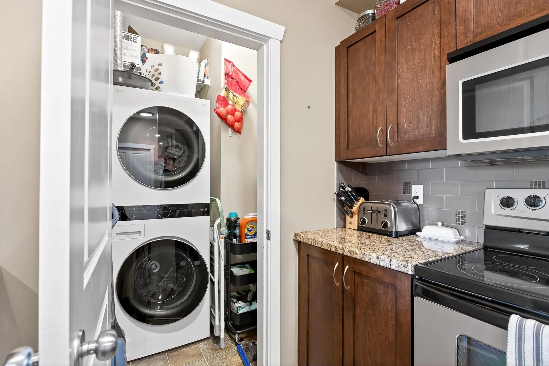 207 2336 Whyte Avenue