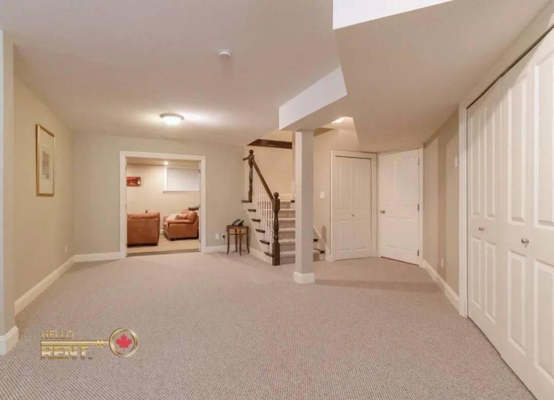 3440 Wellington Crescent