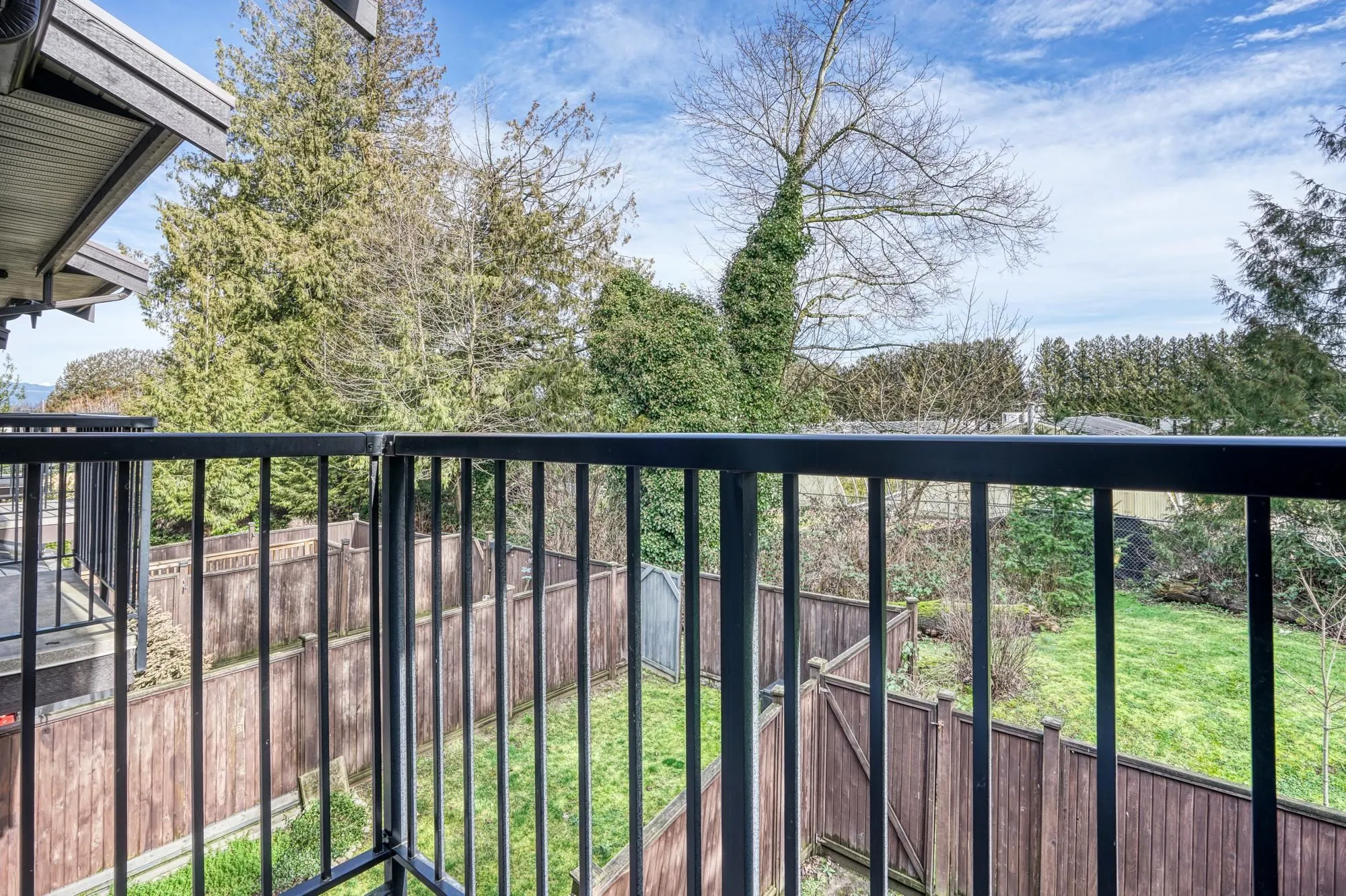 16 2950 Lefeuvre Road