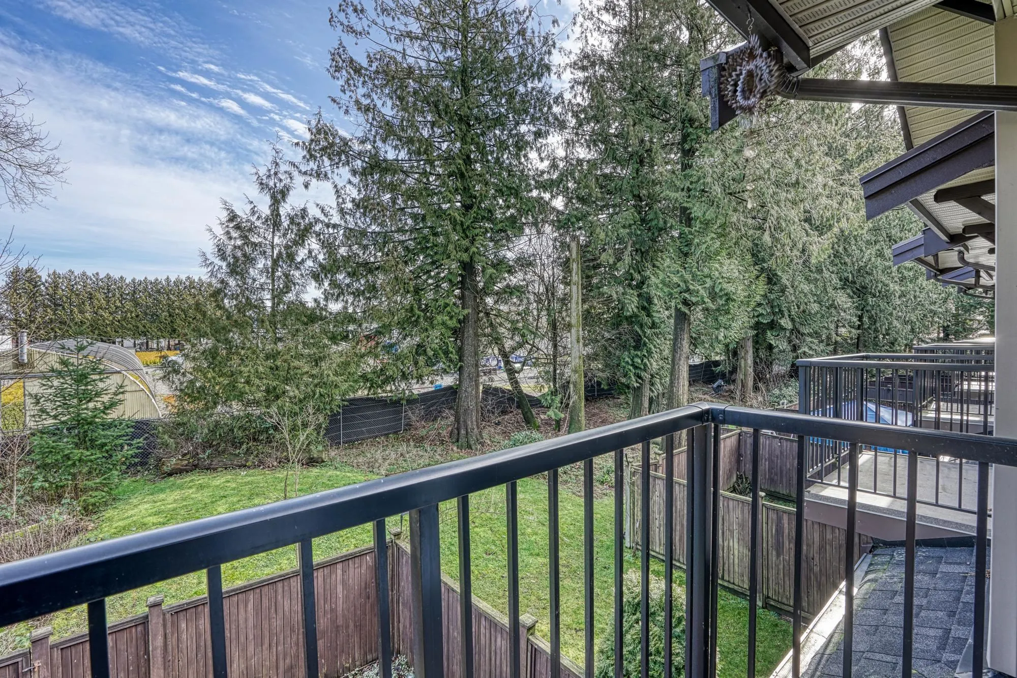 16 2950 Lefeuvre Road