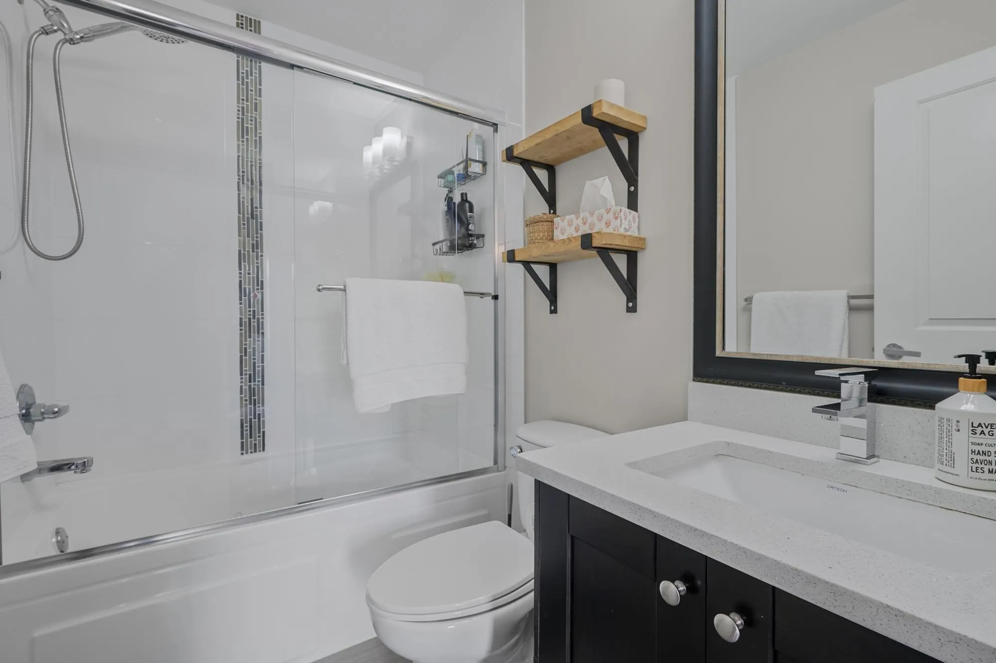 16 2950 Lefeuvre Road