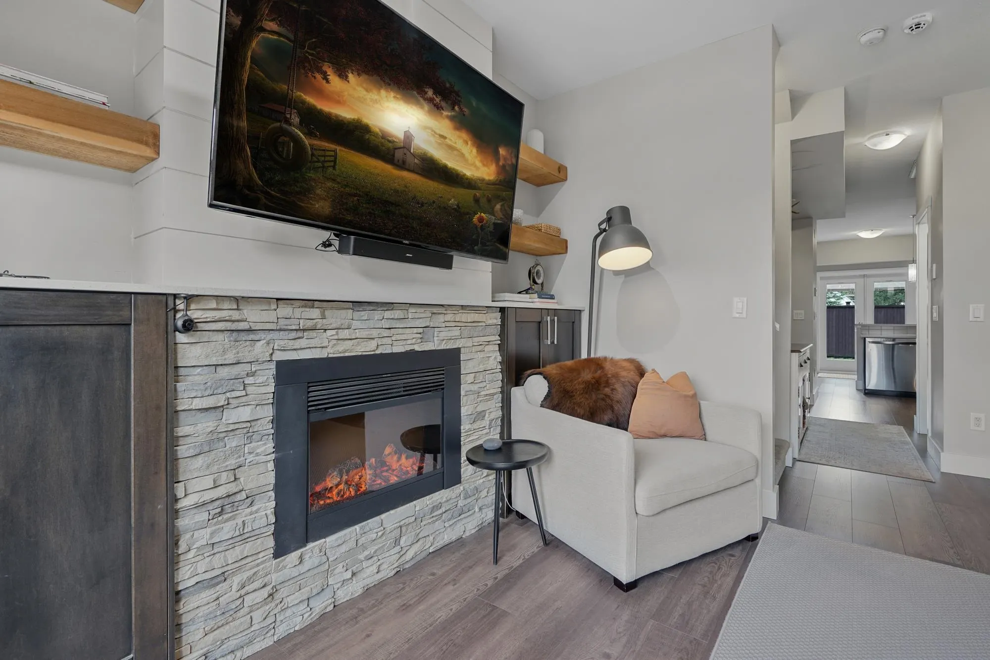 16 2950 Lefeuvre Road