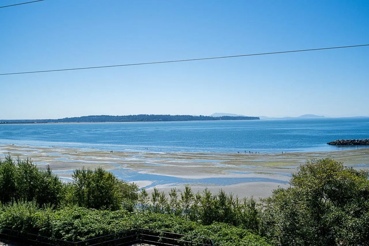 303 15165 Marine Drive