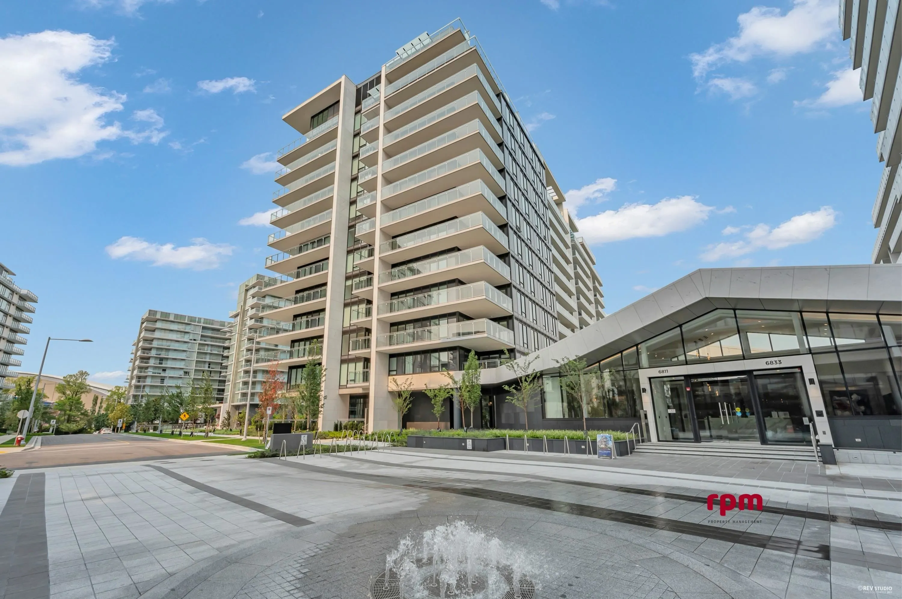 10xx 6811 Pearson Way