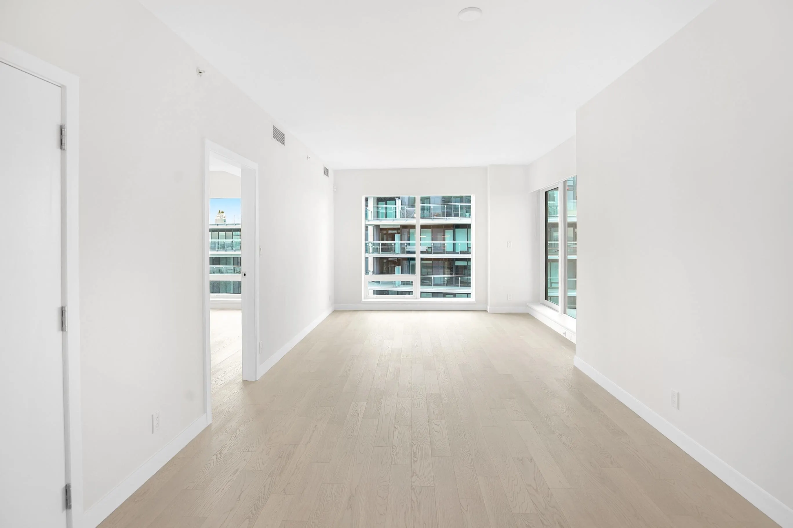 10xx 6811 Pearson Way