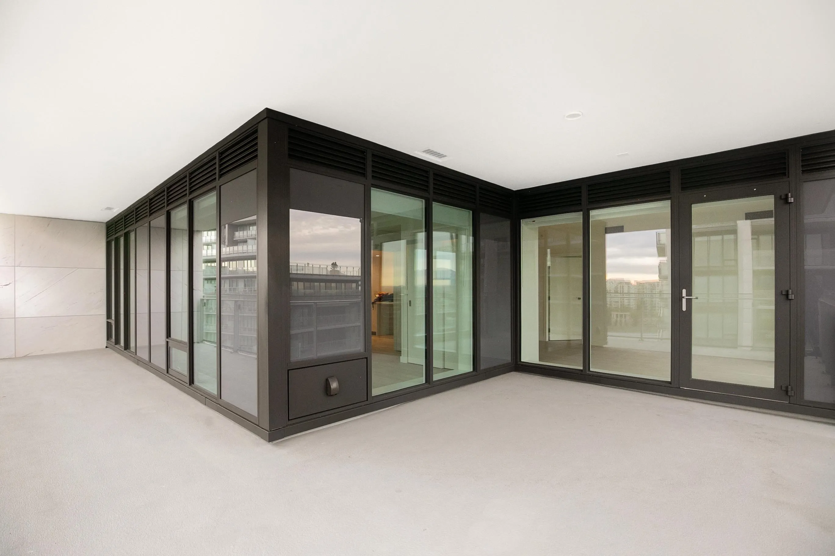 10xx 6811 Pearson Way