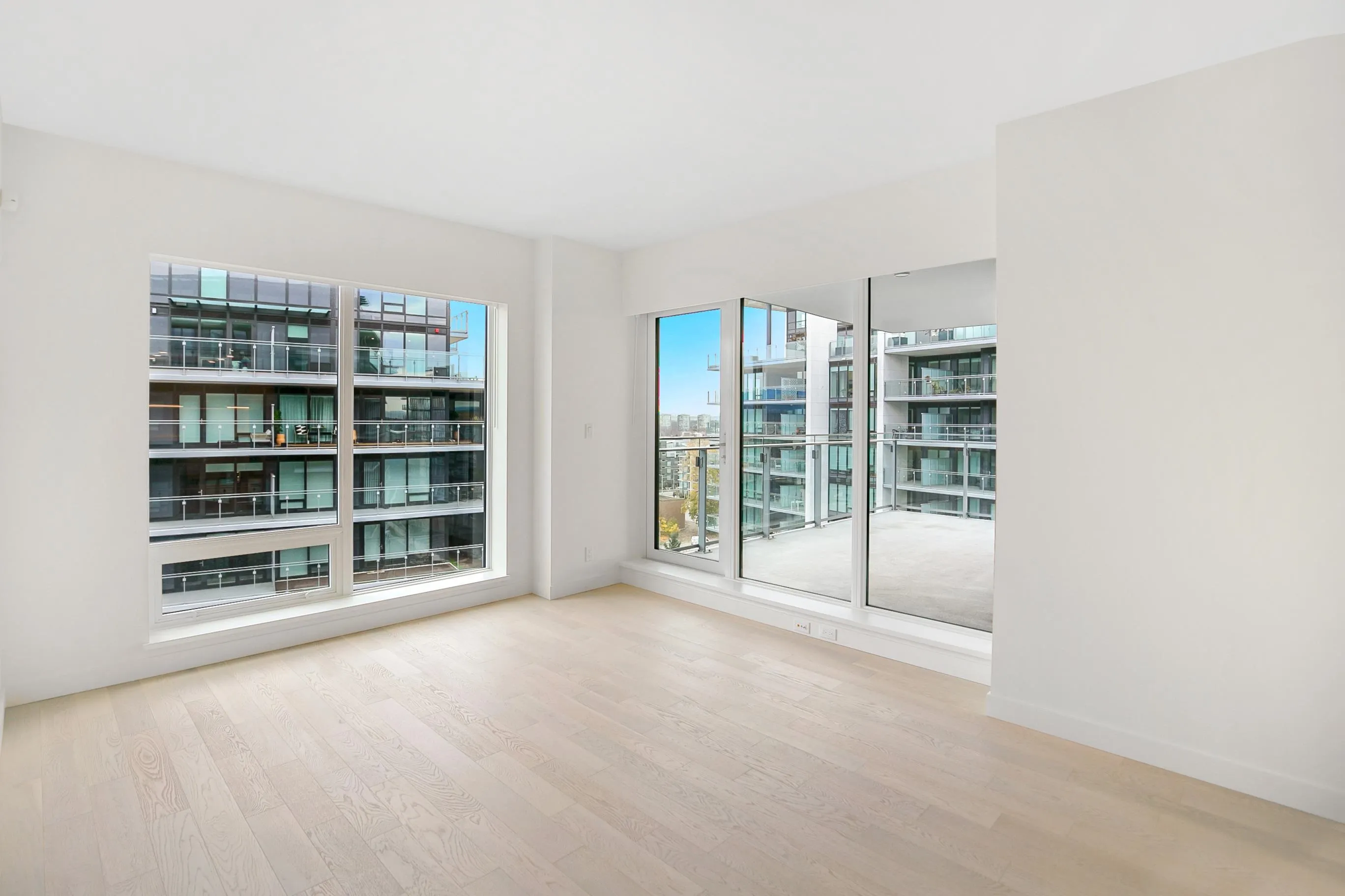 10xx 6811 Pearson Way