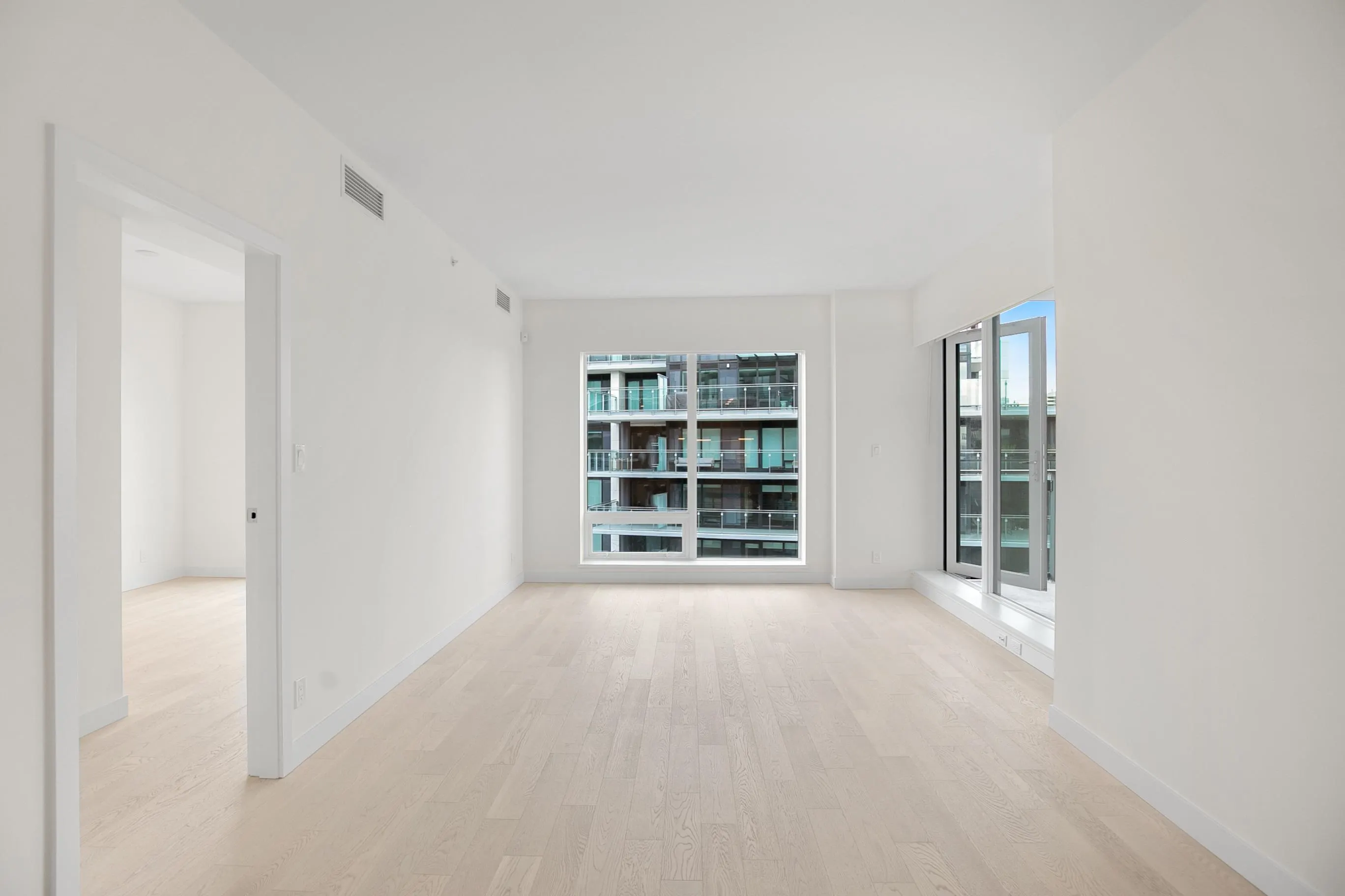 10xx 6811 Pearson Way