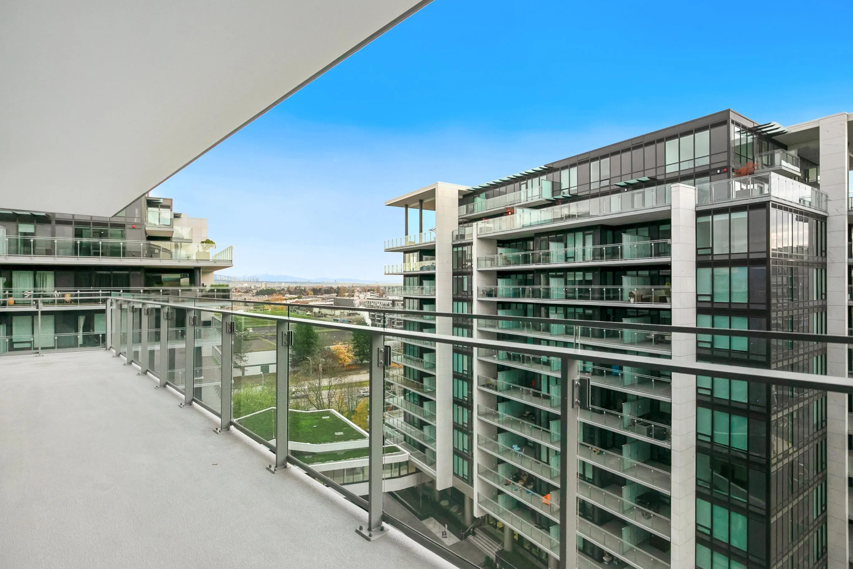 10xx 6811 Pearson Way