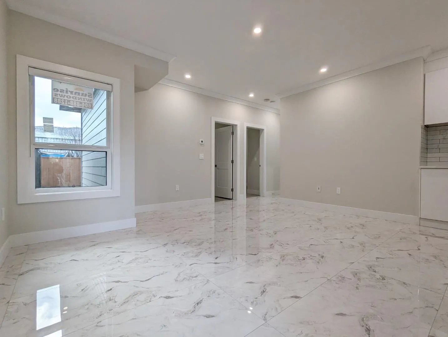 86xx Odlin Crescent