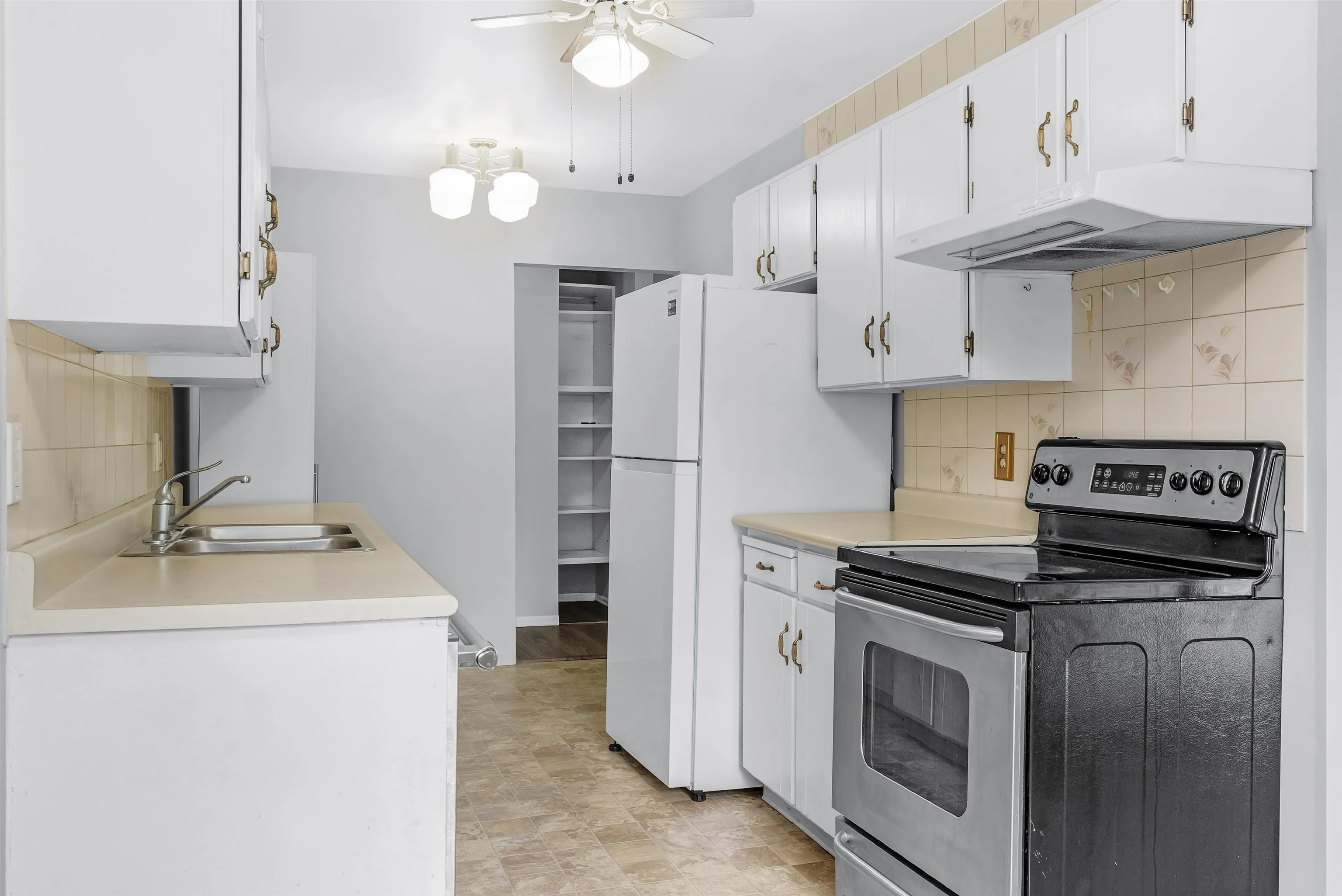 3901 Carrigan Court