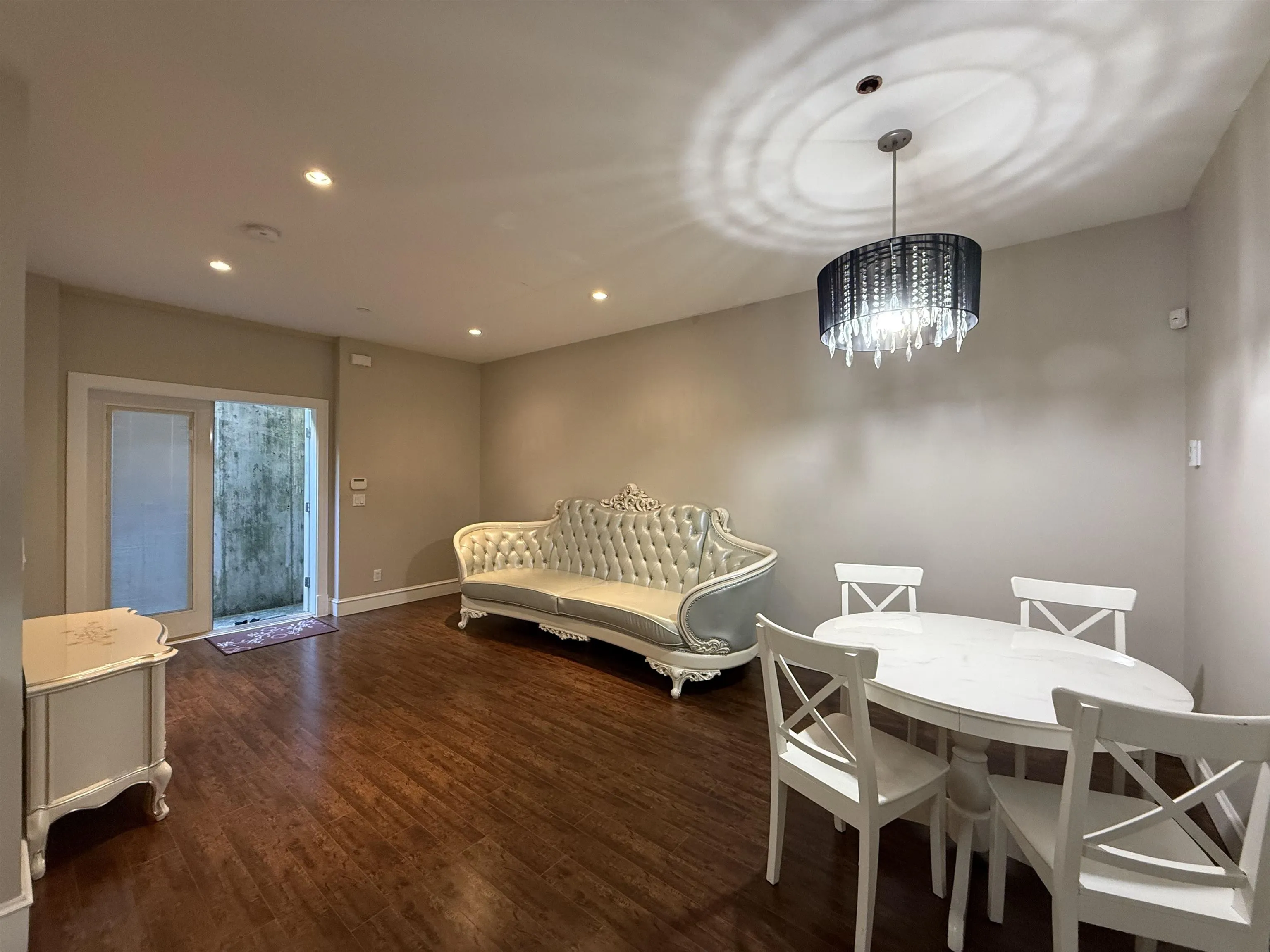 Basement Suite 1498 Palmerston Avenue