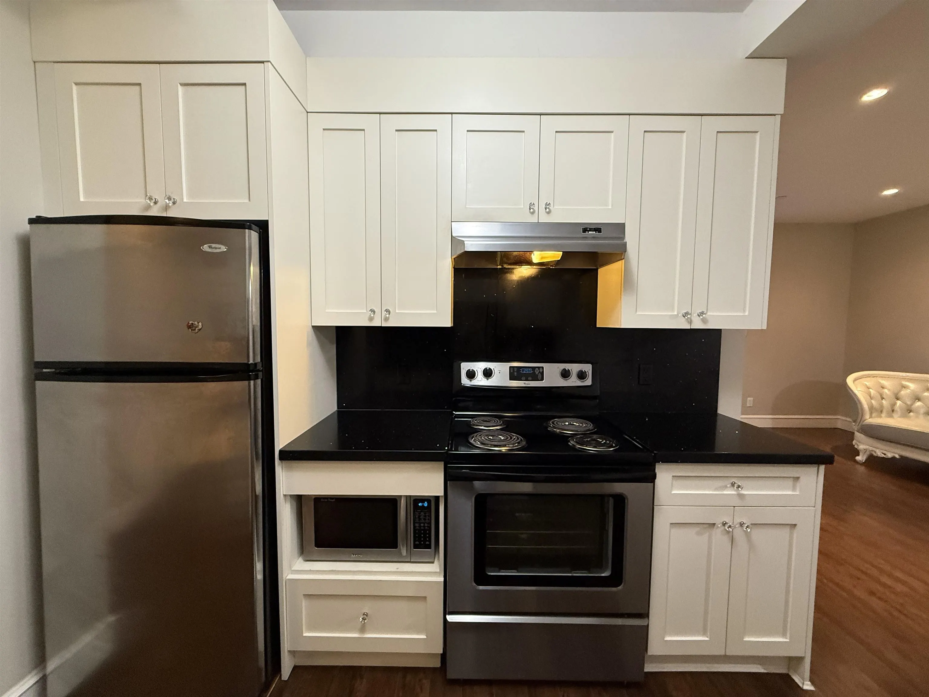 Basement Suite 1498 Palmerston Avenue