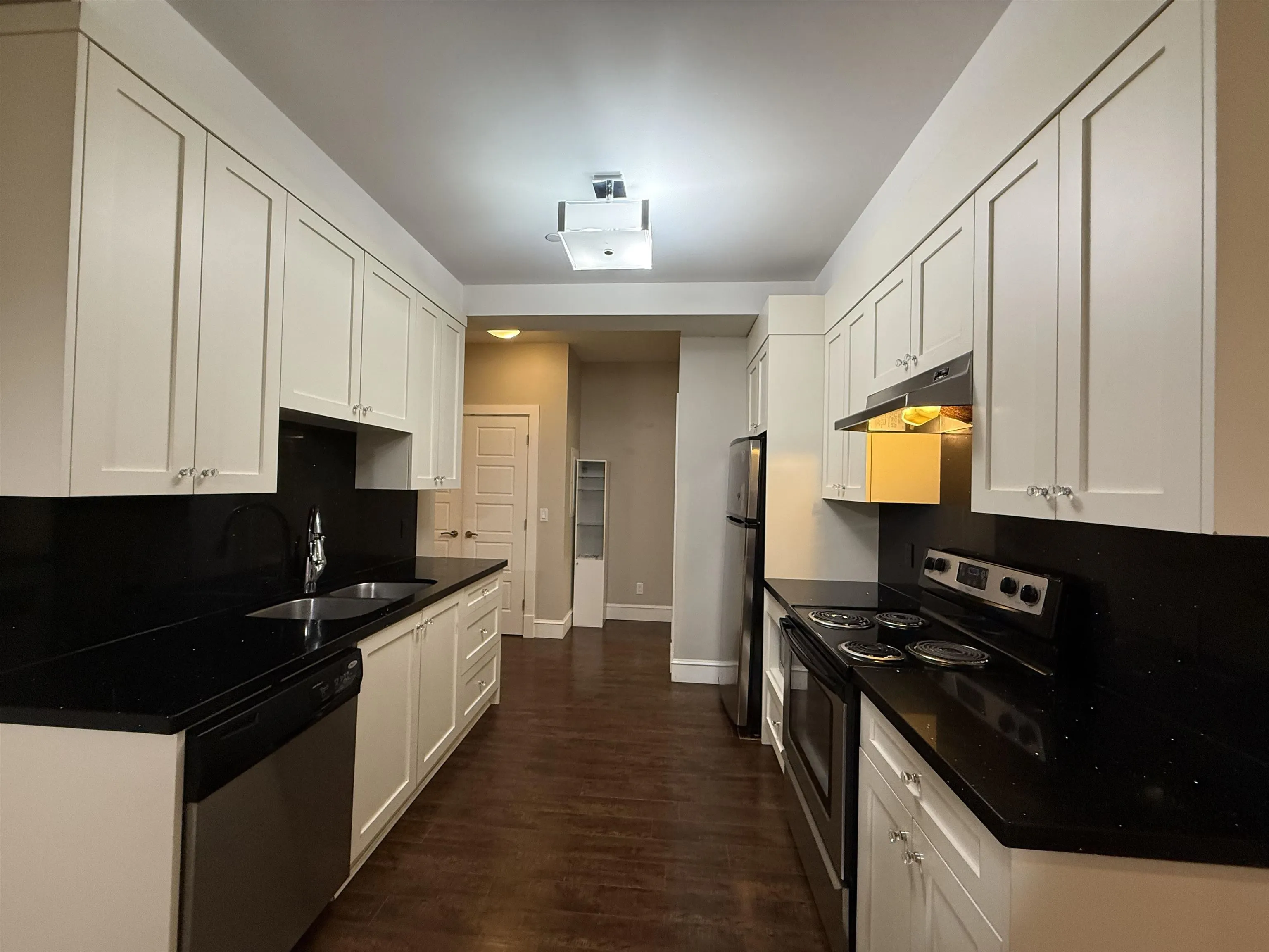 Basement Suite 1498 Palmerston Avenue