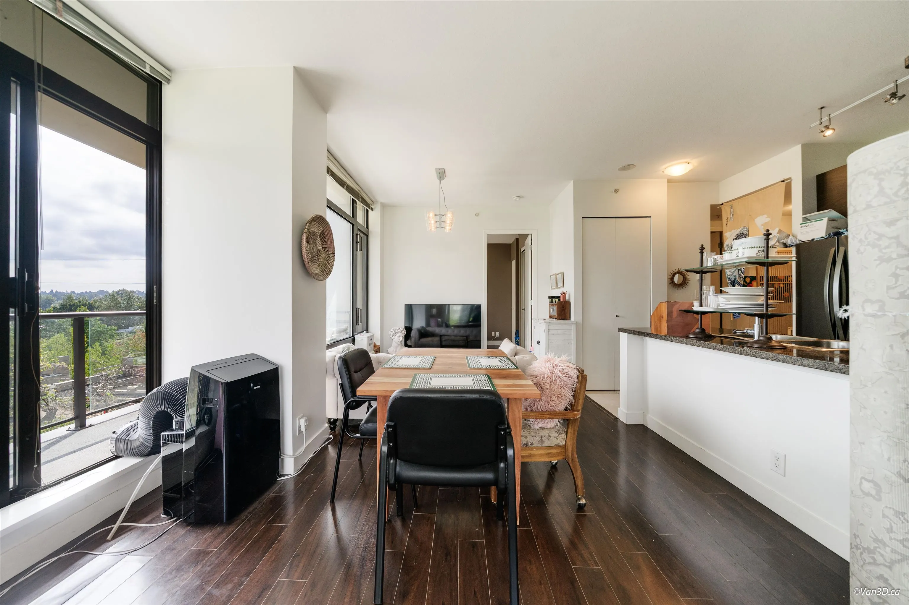506 2345 Madison Avenue