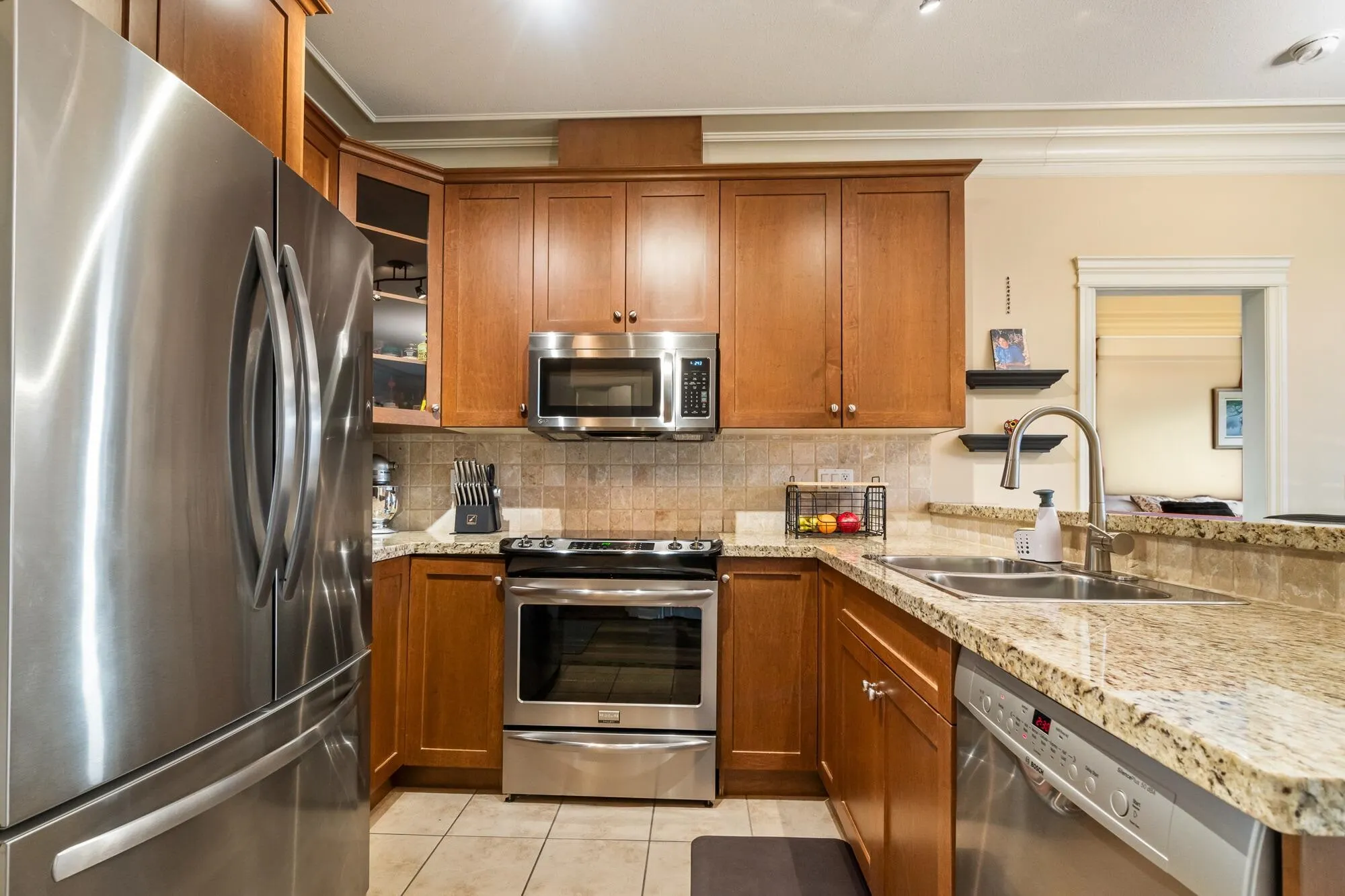 222 32729 Garibaldi Drive